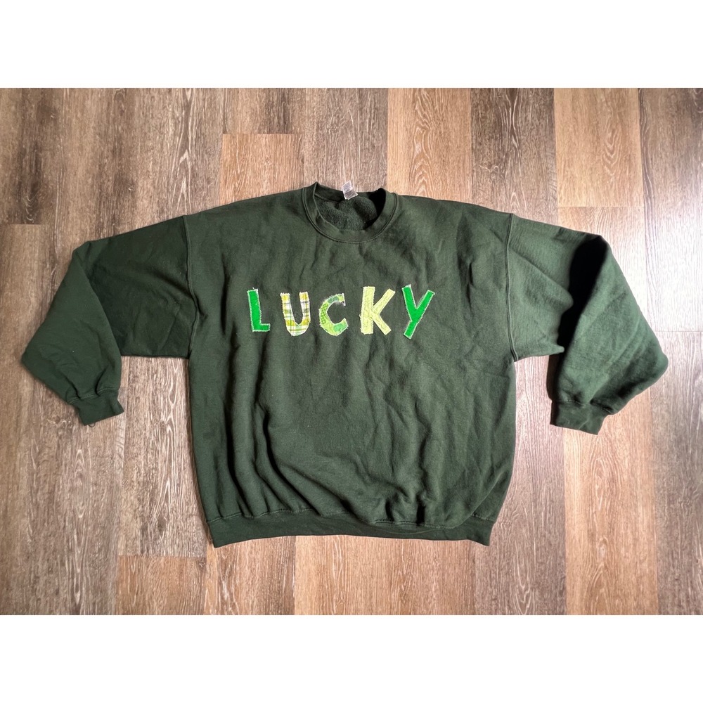 Gildan Sweatshirt Mens 2XL Green Lucky Patchwork St Patricks Day Crewneck